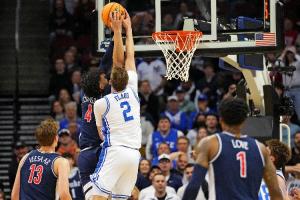 开云体育下载-疯三精英8强对阵：四大赛区头号种子全部存活 准状元明日出战